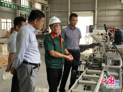 王志峰考察曲靖绿米巴装备智造产业园